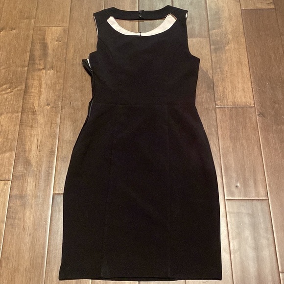 Rw & Co Lined Dress, Size 2, black formal, fitted - Picture 4 of 6